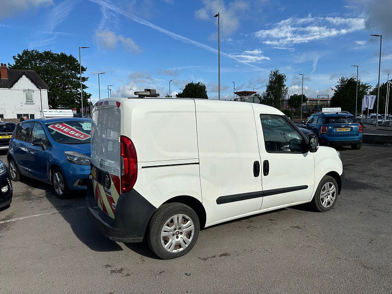 Fiat DOBLO CARGO 1.2L Doblo 16V MultiJet Diesel Manual Euro 5 (90 bhp) 6dr Manual 2025