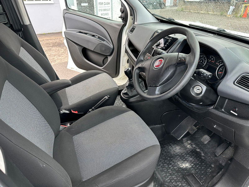 Fiat DOBLO CARGO 1.2L Doblo 16V MultiJet Diesel Manual Euro 5 (90 bhp) 6dr Manual 2025