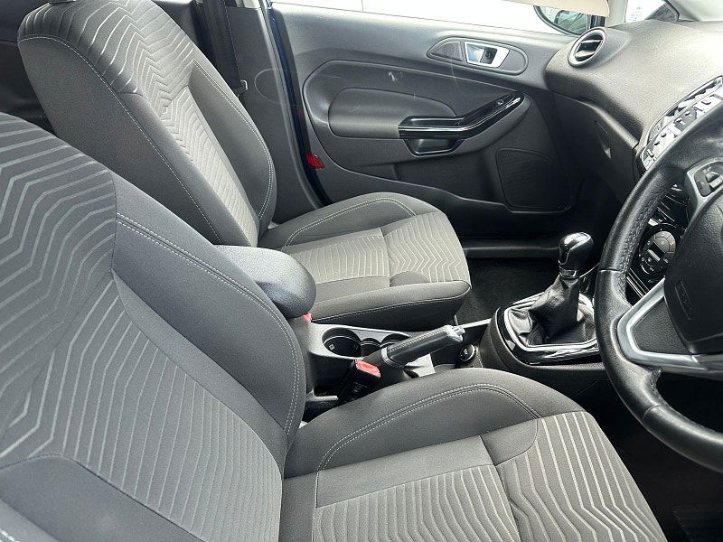 Ford Fiesta 1.5L Titanium TDCi Hatchback 5dr Diesel Manual Euro 5 (74 bhp) 5dr Manual 2025