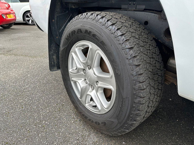 Ford Ranger 2.2L Limited Edition 4x4 TDCi Diesel Manual Euro 5 (148 bhp) 4dr Manual 2025