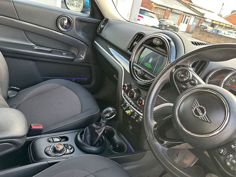 MINI Countryman 1.5L Cooper S E ALL4 Classic Auto SUV 5dr Hybrid Automatic Euro 6 (221 bhp) 5dr Automatic 2025