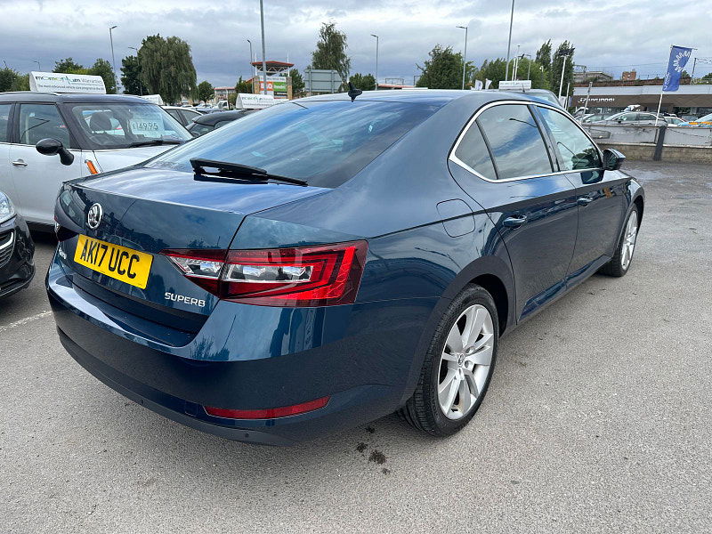 Skoda Superb 2.0L SE L Executive TDI Hatchback 5dr Diesel Manual Euro 6 (148 bhp) 5dr Manual 2025