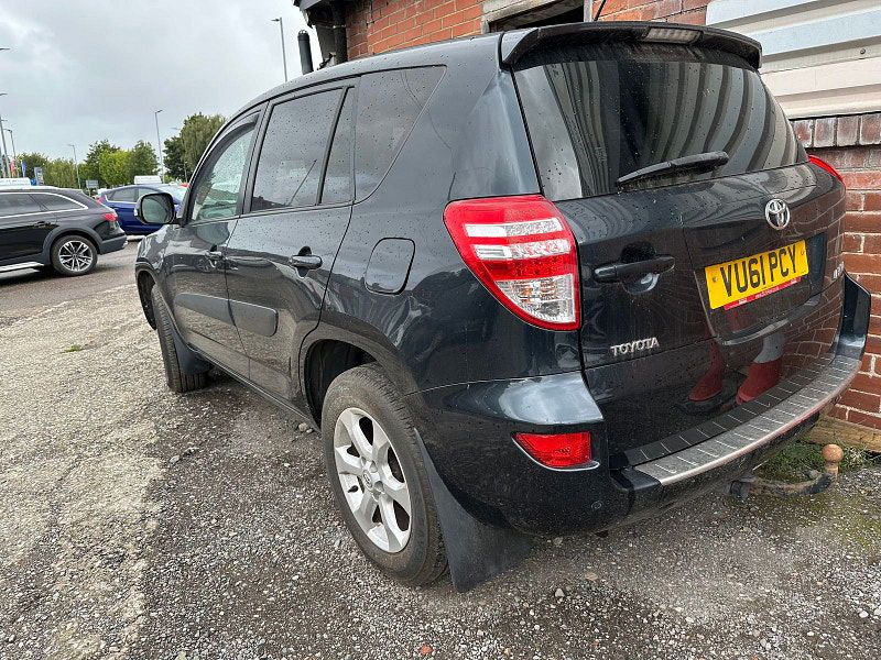 Toyota RAV4 2.2L XT-R D-4D SUV 5dr Diesel Manual Euro 5 (150 bhp) 5dr Manual 2025