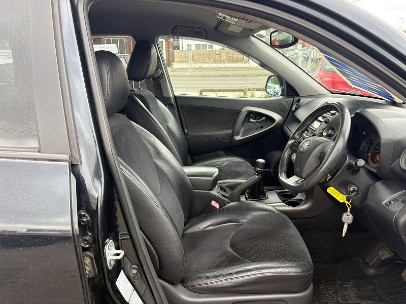 Toyota RAV4 2.2L XT-R D-4D SUV 5dr Diesel Manual Euro 5 (150 bhp) 5dr Manual 2025