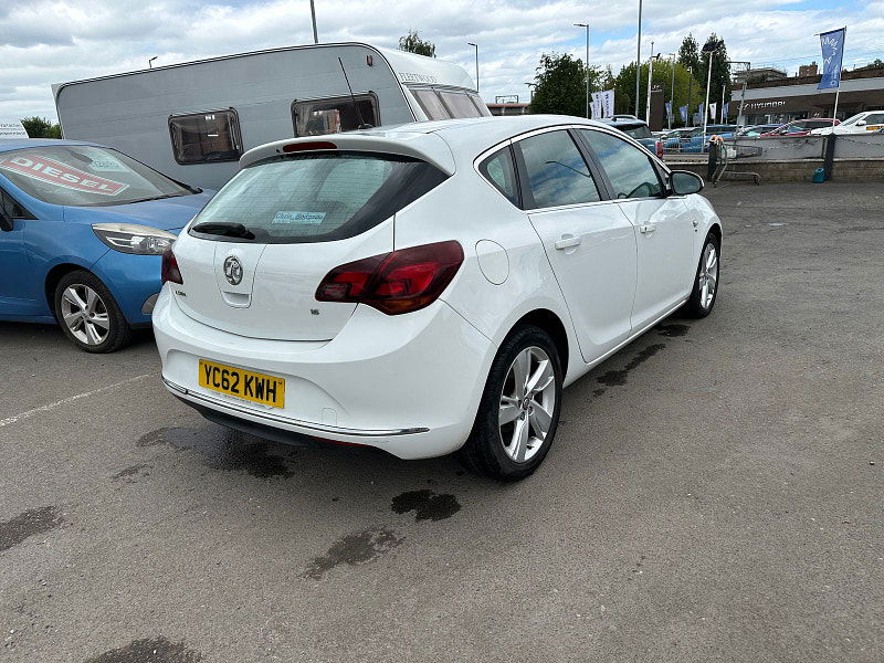 Vauxhall Astra 1.6L SRI Hatchback 5dr Petrol Manual Euro 5 (113 bhp) 5dr Manual 2025