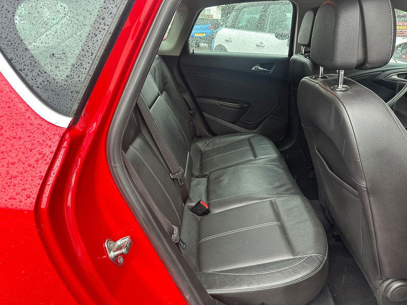 Vauxhall Astra 2.0L Elite CDTI Auto Hatchback 5dr Diesel Automatic Euro 5 (163 bhp) 5dr Automatic 2025