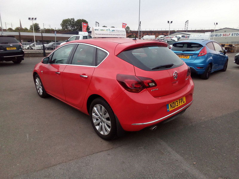 Vauxhall Astra 2.0L Elite CDTI Auto Hatchback 5dr Diesel Automatic Euro 5 (163 bhp) 5dr Automatic 2025