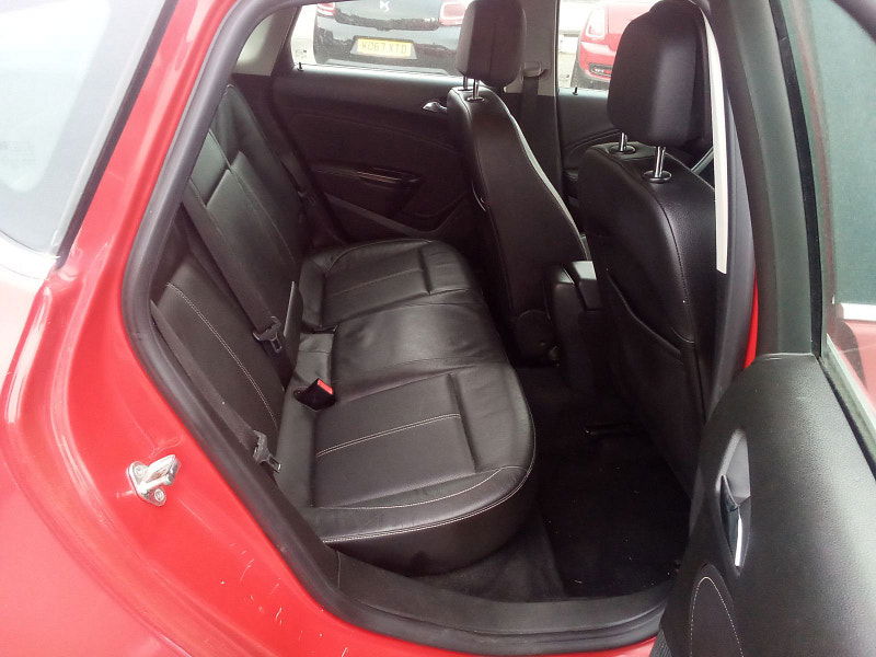 Vauxhall Astra 2.0L Elite CDTI Auto Hatchback 5dr Diesel Automatic Euro 5 (163 bhp) 5dr Automatic 2025