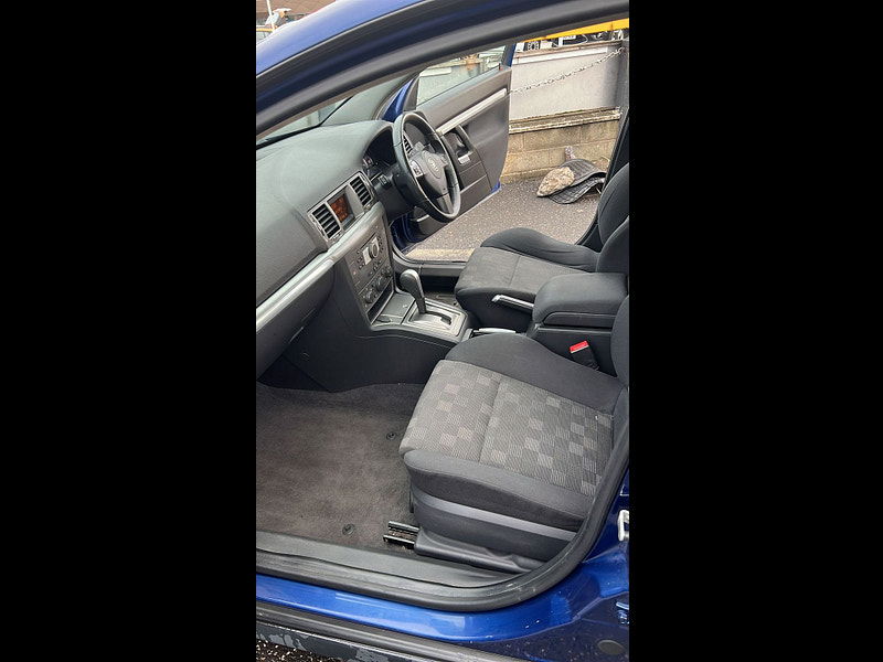 Vauxhall Vectra 2.2L  SRi Auto Estate 5dr Petrol Automatic Euro 4 (155 bhp) 5dr Automatic 2025