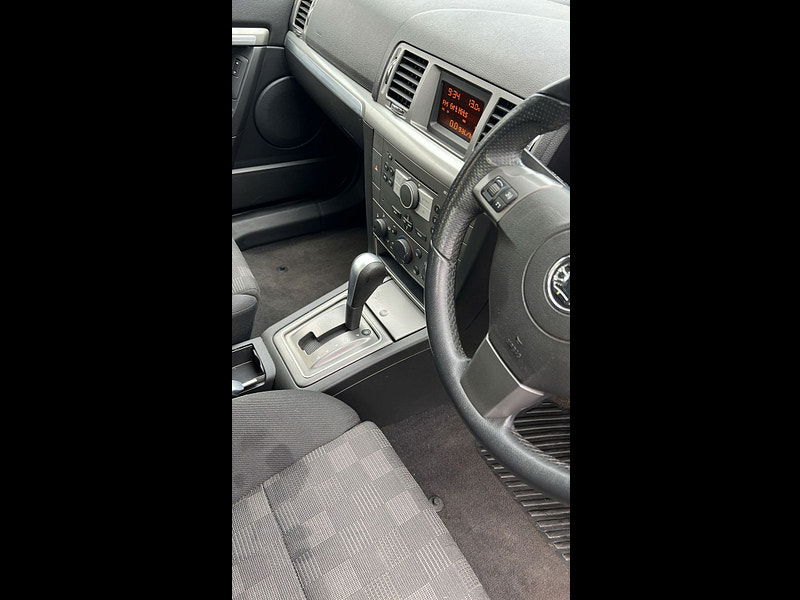 Vauxhall Vectra 2.2L  SRi Auto Estate 5dr Petrol Automatic Euro 4 (155 bhp) 5dr Automatic 2025