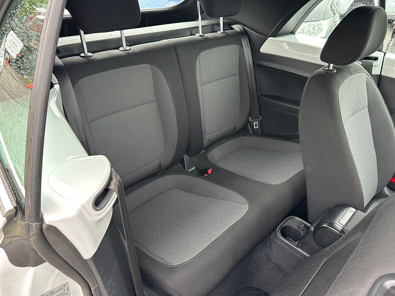 Volkswagen Beetle 2.0L Design TDI BlueMotion Technology Convertible 2dr Diesel Manual Euro 6 (108 bhp) 2dr Manual 2025