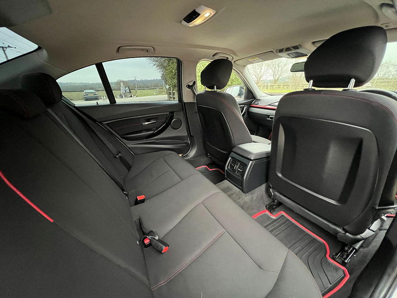 BMW 3 Series 2.0 320d Sport Auto Euro 5 (s/s) 4dr 4dr Automatic 2025