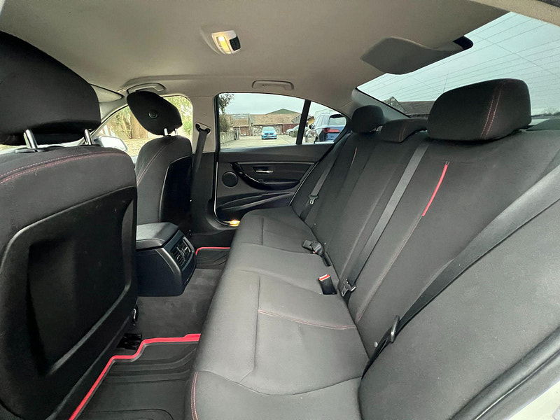 BMW 3 Series 2.0 320d Sport Auto Euro 5 (s/s) 4dr 4dr Automatic 2025