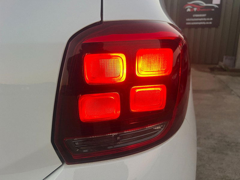 Dacia Sandero 1.0 SCe Ambiance Euro 6 5dr 5dr Manual 2025