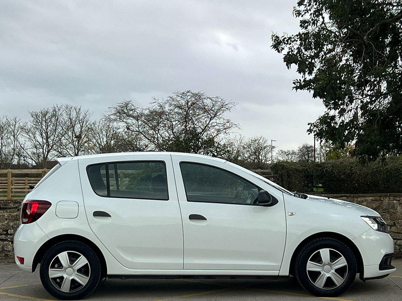 Dacia Sandero 1.0 SCe Ambiance Euro 6 5dr 5dr Manual 2025