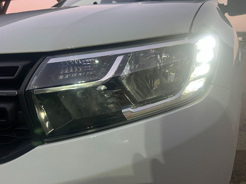 Dacia Sandero 1.0 SCe Ambiance Euro 6 5dr 5dr Manual 2025