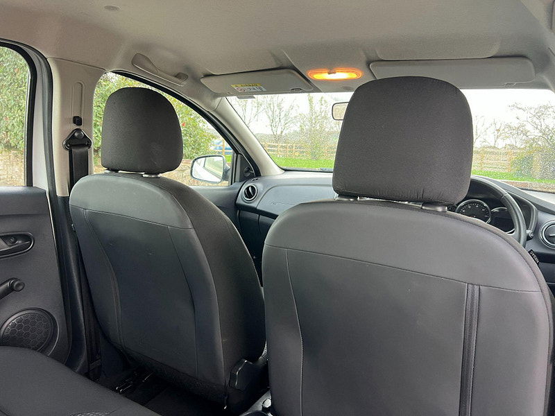 Dacia Sandero 1.0 SCe Ambiance Euro 6 5dr 5dr Manual 2025