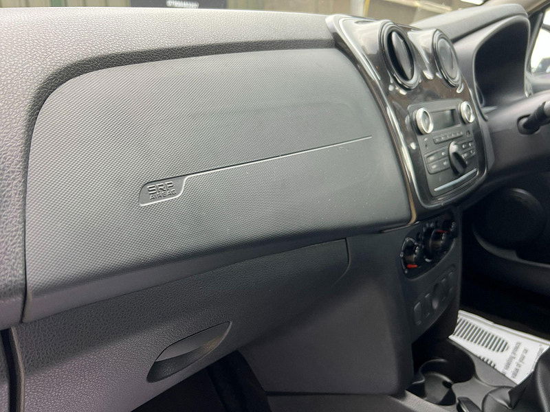 Dacia Sandero 1.0 SCe Ambiance Euro 6 5dr 5dr Manual 2025