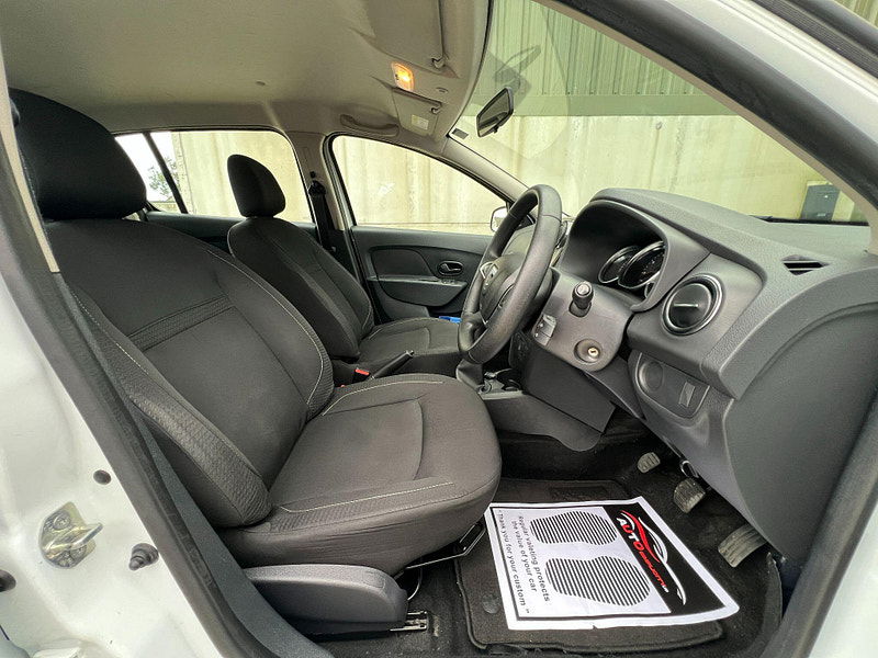 Dacia Sandero 1.0 SCe Ambiance Euro 6 5dr 5dr Manual 2025