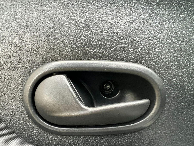 Dacia Sandero 1.0 SCe Ambiance Euro 6 5dr 5dr Manual 2025