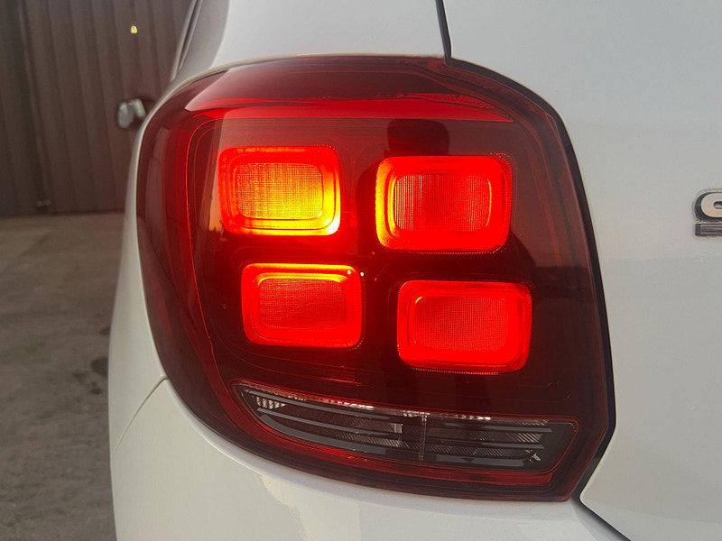 Dacia Sandero 1.0 SCe Ambiance Euro 6 5dr 5dr Manual 2025