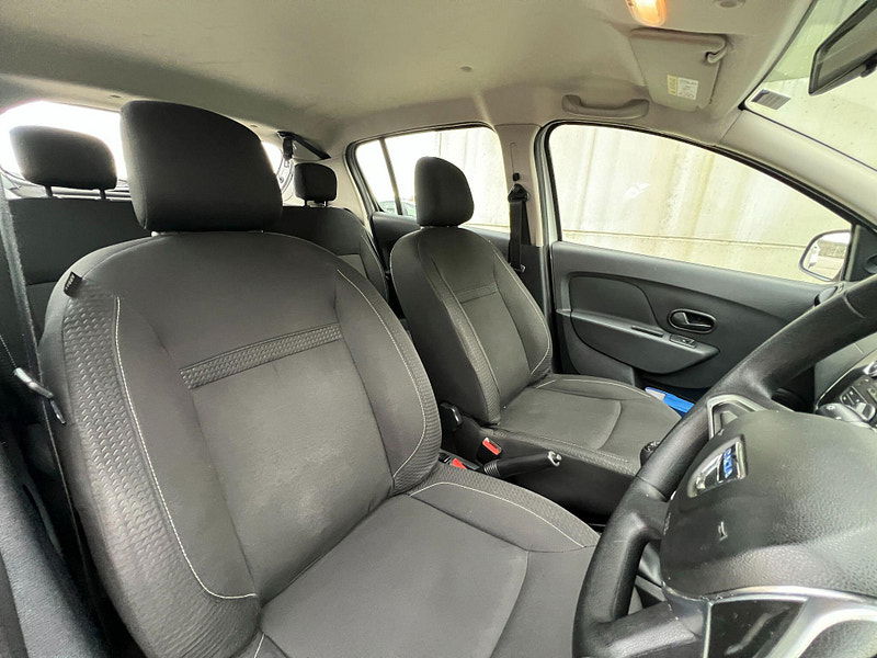 Dacia Sandero 1.0 SCe Ambiance Euro 6 5dr 5dr Manual 2025