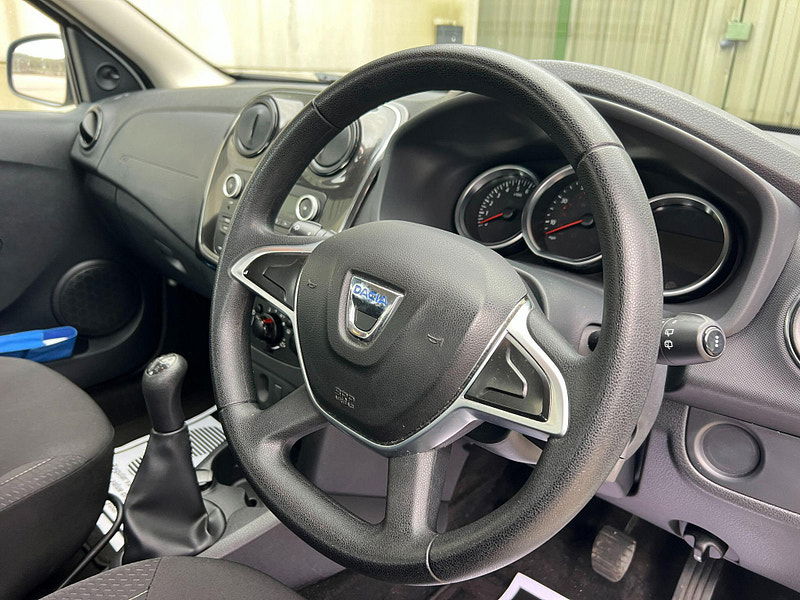 Dacia Sandero 1.0 SCe Ambiance Euro 6 5dr 5dr Manual 2025