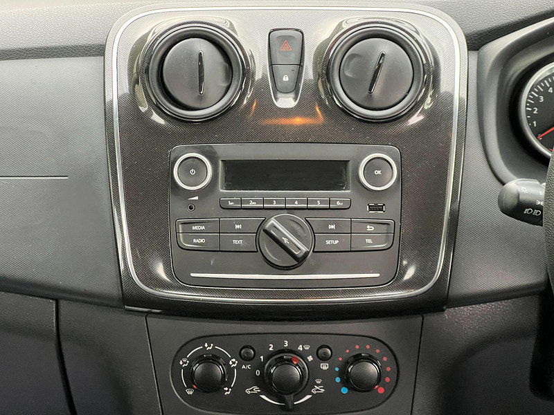 Dacia Sandero 1.0 SCe Ambiance Euro 6 5dr 5dr Manual 2025