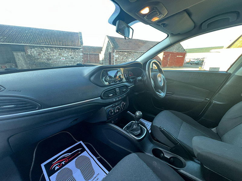 Fiat Tipo 1.4 MPI Easy Euro 6 5dr 5dr Manual 2025