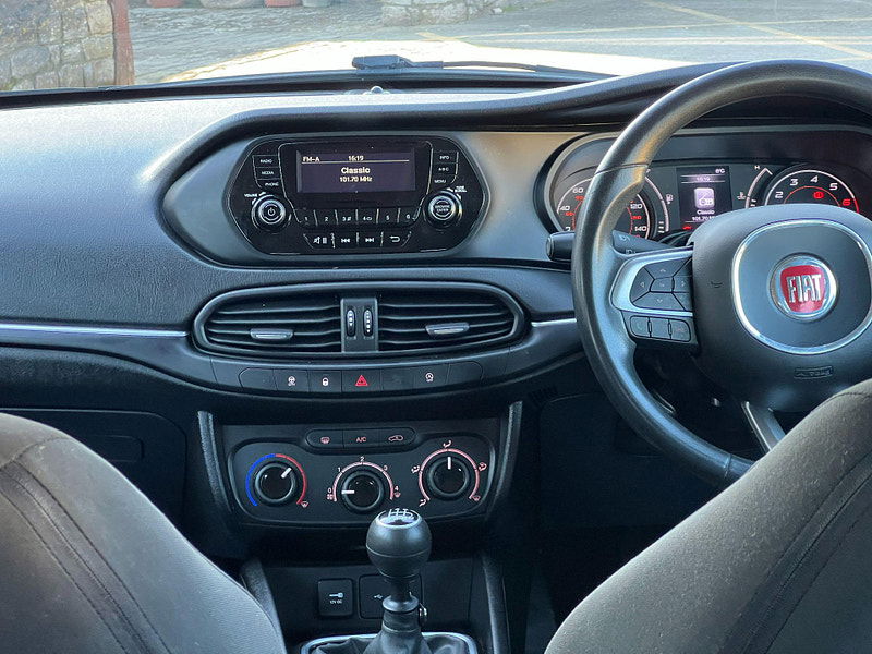 Fiat Tipo 1.4 MPI Easy Euro 6 5dr 5dr Manual 2025