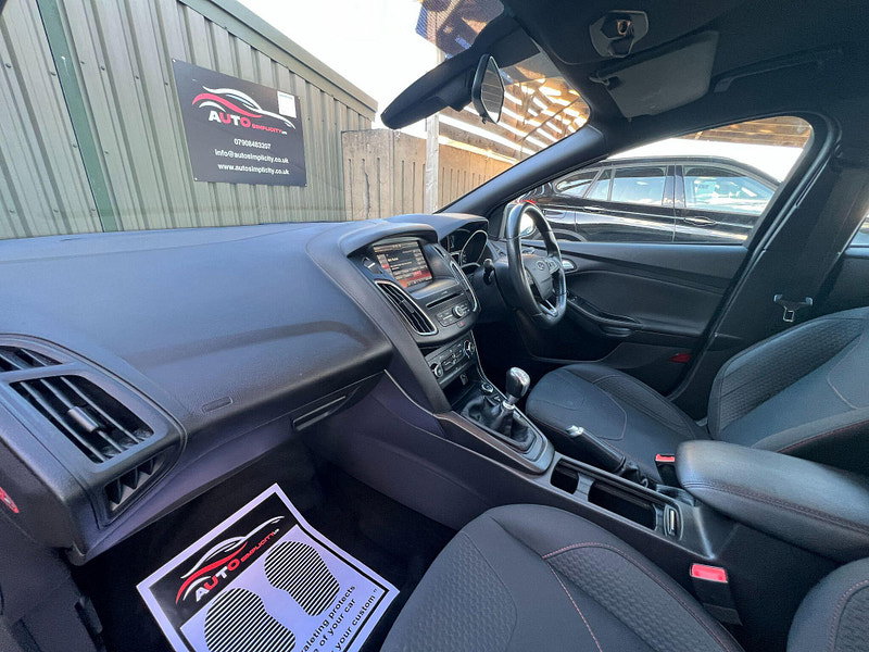 Ford Focus 1.0T EcoBoost ST-Line Euro 6 (s/s) 5dr 5dr Manual 2026