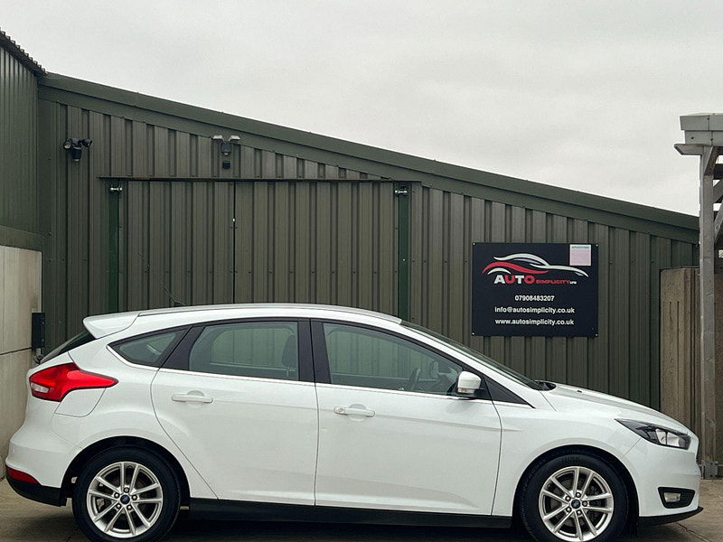 Ford Focus 1.6 TDCi Zetec Euro 5 (s/s) 5dr 5dr Manual 2025