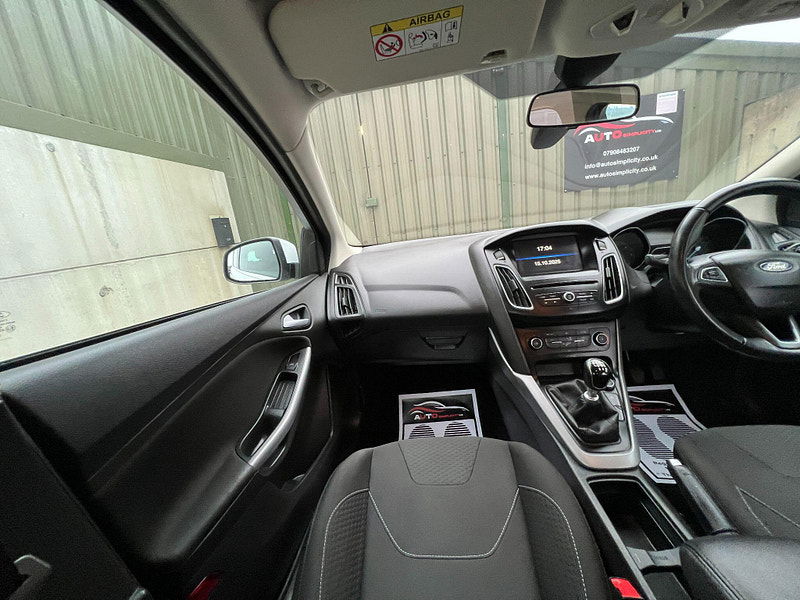 Ford Focus 1.6 TDCi Zetec Euro 5 (s/s) 5dr 5dr Manual 2025