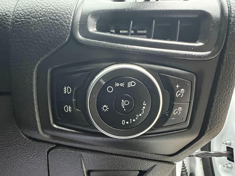 Ford Focus 1.6 TDCi Zetec Euro 5 (s/s) 5dr 5dr Manual 2025