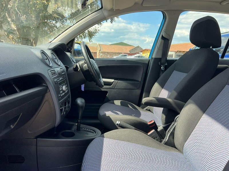 Ford Fusion 1.6 Zetec 5dr 5dr Automatic 2025