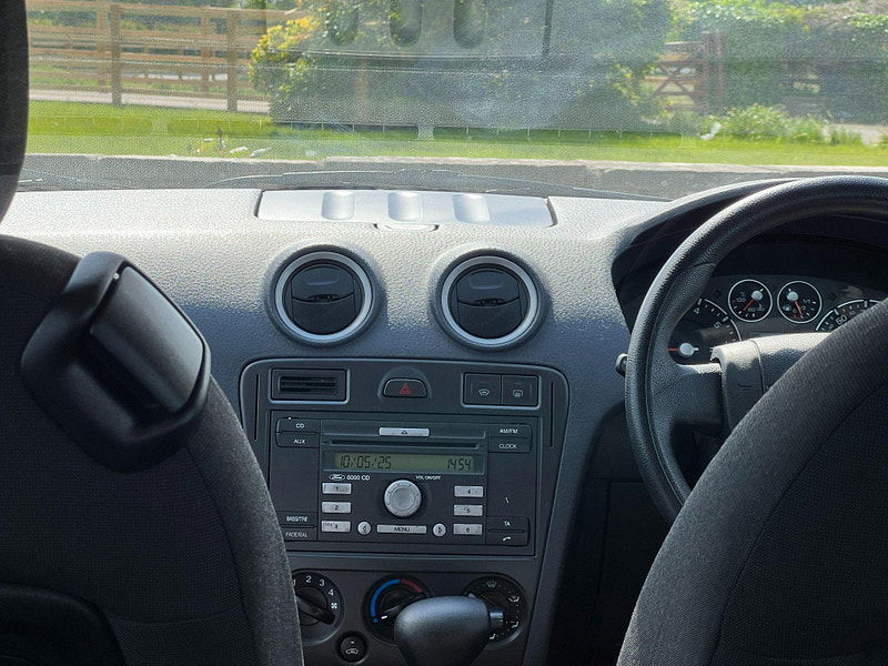 Ford Fusion 1.6 Zetec 5dr 5dr Automatic 2025