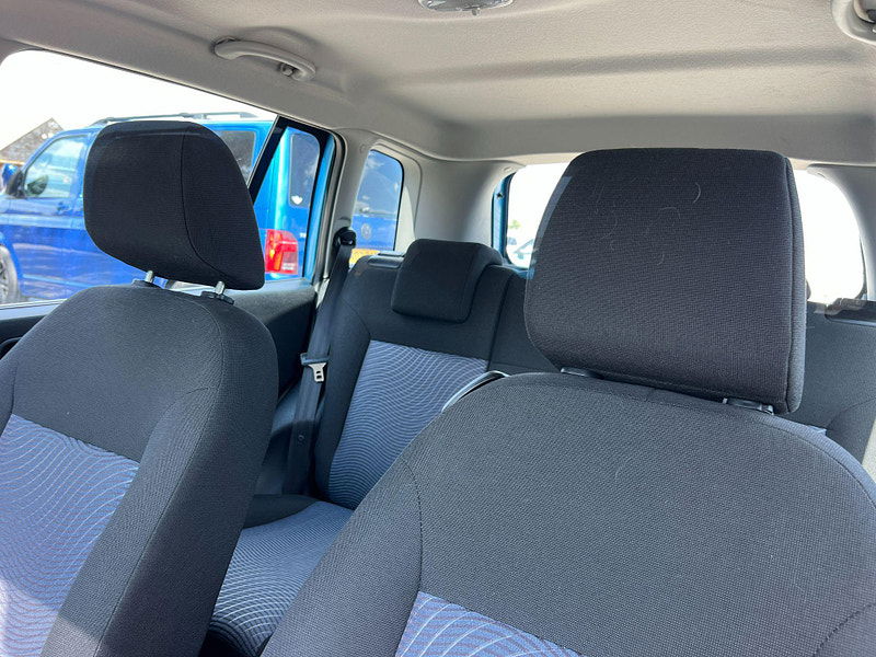 Ford Fusion 1.6 Zetec 5dr 5dr Automatic 2025