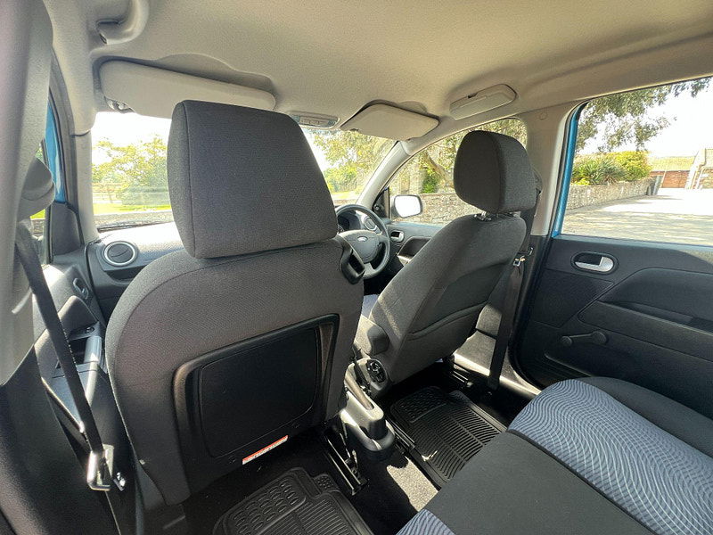 Ford Fusion 1.6 Zetec 5dr 5dr Automatic 2025