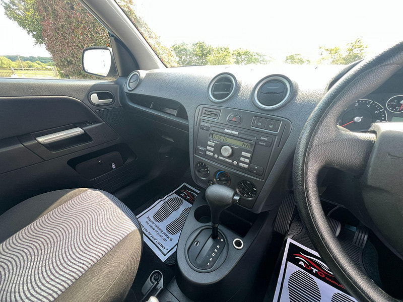Ford Fusion 1.6 Zetec 5dr 5dr Automatic 2025