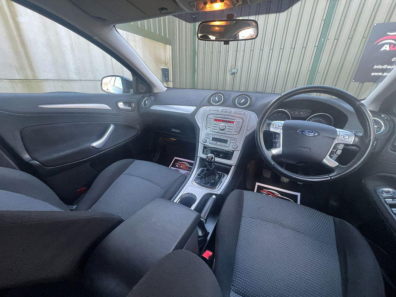 Ford Mondeo 2.0 Zetec 5dr 5dr Manual 2026