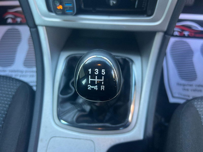 Ford Mondeo 2.0 Zetec 5dr 5dr Manual 2026