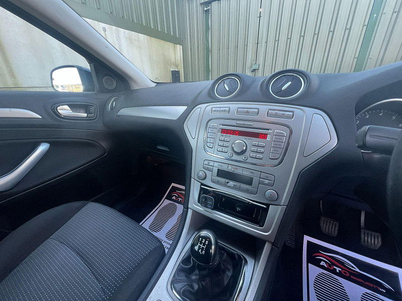 Ford Mondeo 2.0 Zetec 5dr 5dr Manual 2026