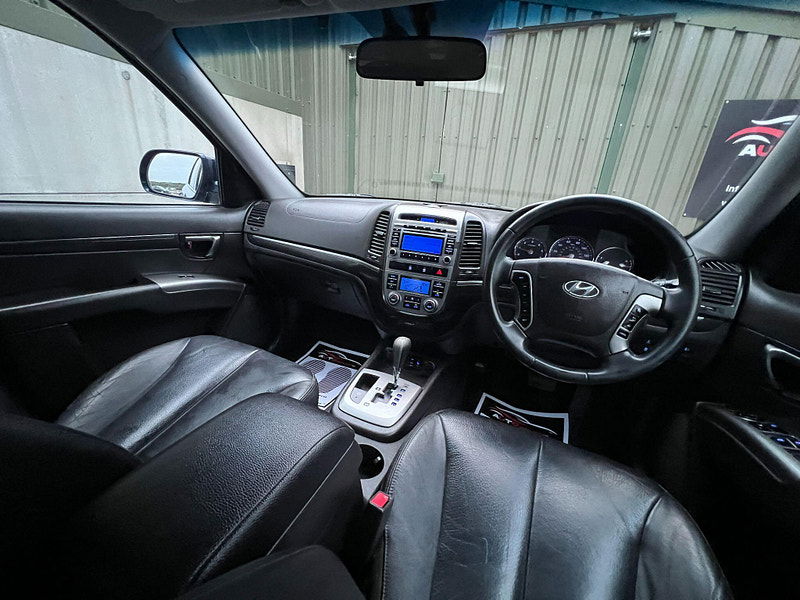 Hyundai Santa Fe 2.2 CRDi Premium Auto 4WD Euro 5 5dr (5 seat) 5dr Automatic 2025