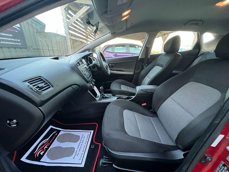 Kia Ceed 1.6 CRDi 2 DCT Euro 6 (s/s) 5dr 5dr Automatic 2025