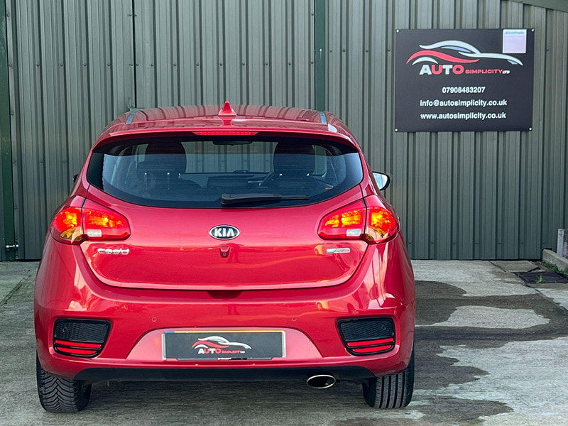 Kia Ceed 1.6 CRDi 2 DCT Euro 6 (s/s) 5dr 5dr Automatic 2025