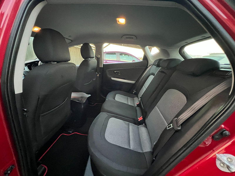 Kia Ceed 1.6 CRDi 2 DCT Euro 6 (s/s) 5dr 5dr Automatic 2025