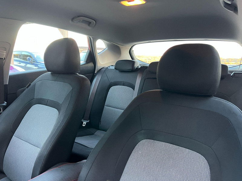 Kia Ceed 1.6 CRDi 2 DCT Euro 6 (s/s) 5dr 5dr Automatic 2025