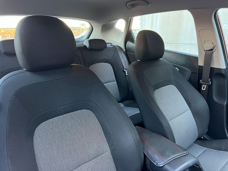 Kia Ceed 1.6 CRDi 2 DCT Euro 6 (s/s) 5dr 5dr Automatic 2025