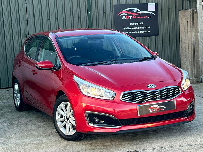 Kia Ceed 1.6 CRDi 2 DCT Euro 6 (s/s) 5dr 5dr Automatic 2025