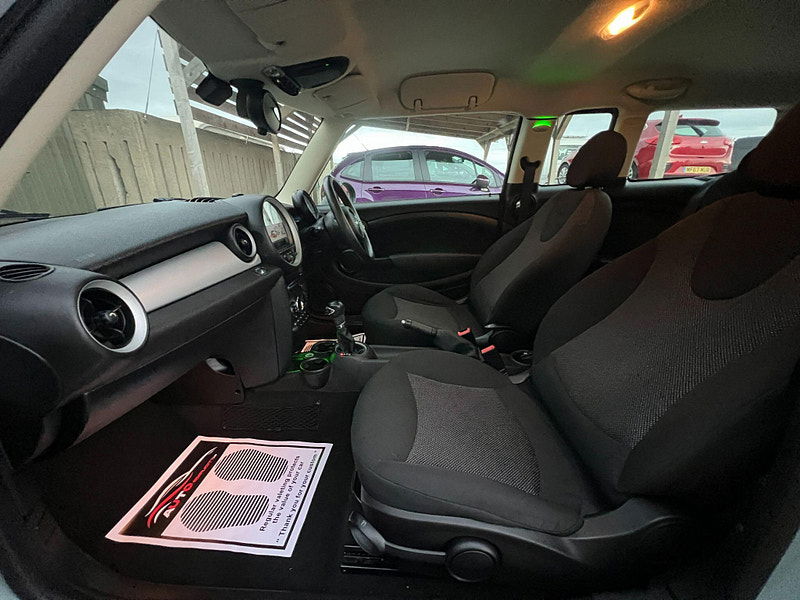 MINI Clubman 1.6 Cooper Auto Euro 6 5dr 5dr Automatic 2025